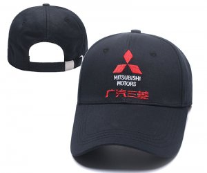 Car logo Mercedes-Benz BMW Porsche hat Male and female couple mo